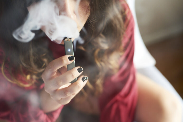 Choosing the Right E-Cigarettes For Everyday Portability And Power
